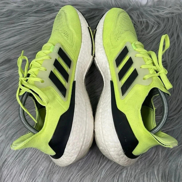 Adidas UltraBoost 22 Mens Size 11.5 Solar Yellow Black Athletic Running Sneakers - Picture 6 of 10